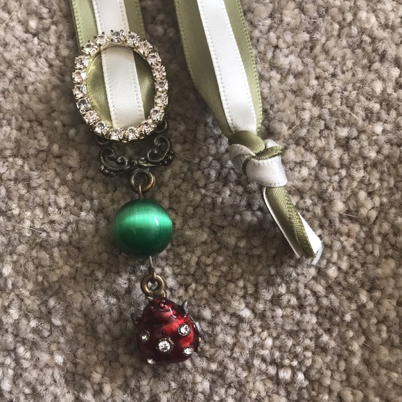 NIB Two’s Company Abbesses Austrian Crystal Ribbon Book Marks - Picture 7 of 8